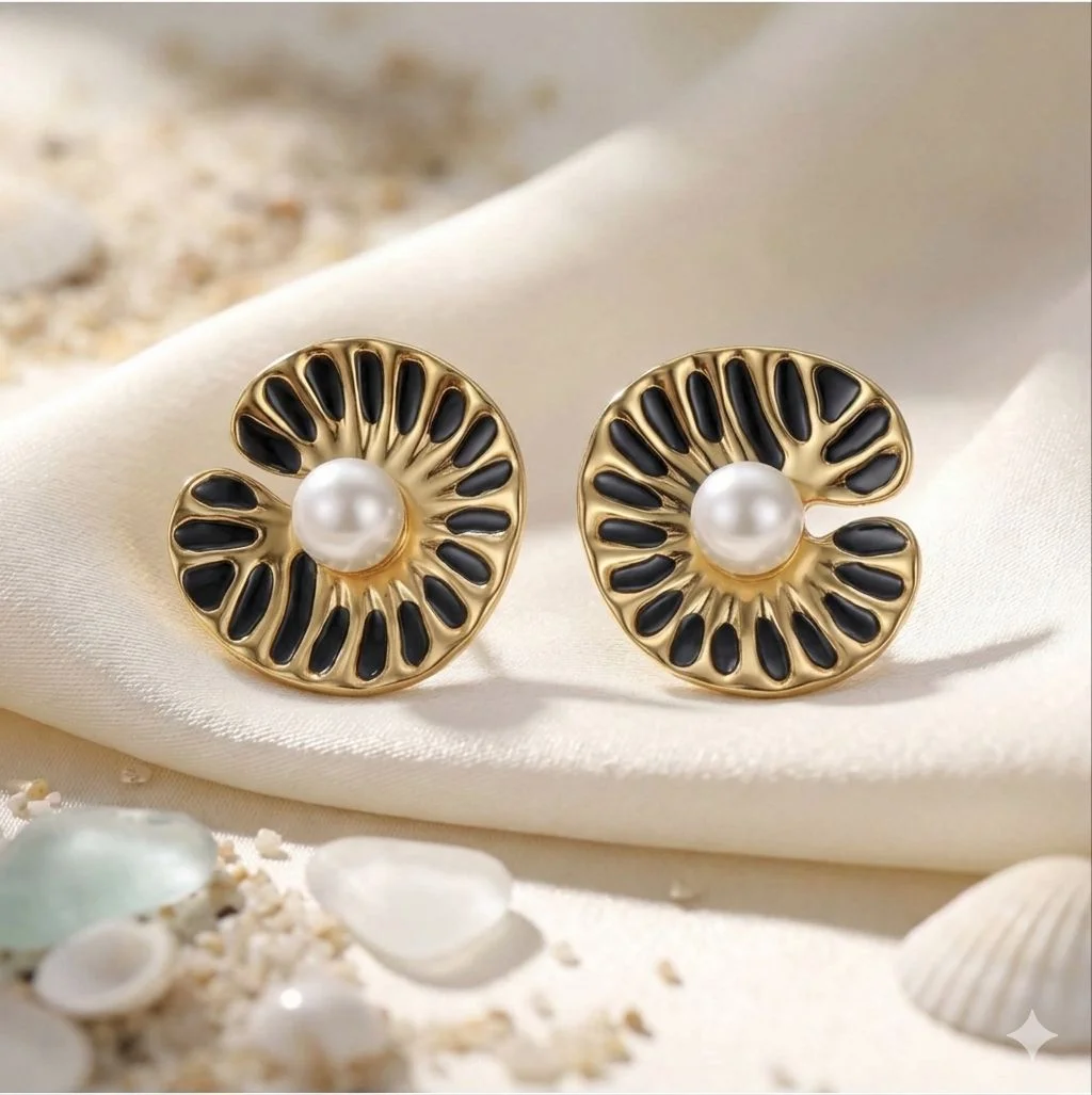 Pearl Radiance Studs alt